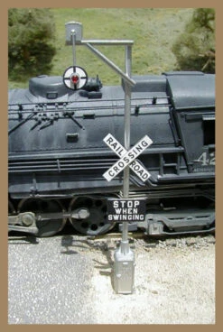 American Limited Models HO Scale 5001 Stationary Wig-Wag Grade Crossing Signal 2 Pack
