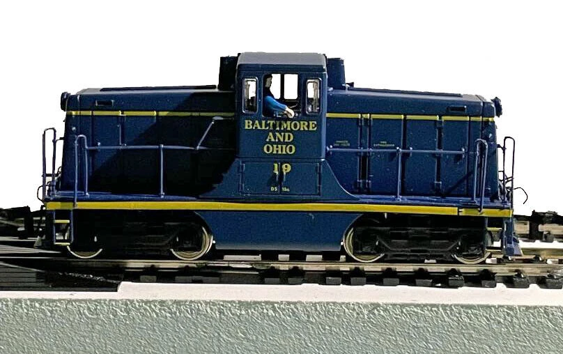 Bachmann Spectrum 41-0802-12 HO Scale GE 44 Ton Switcher Baltimore & Ohio B&O 19 - NOS 1 Bachmann Spectrum 41-0802-12 HO Scale GE 44 Ton Switcher Baltimore & Ohio B&O 19 - NOS