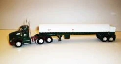 Trucks N Stuff TNS055 HO Scale Kenworth T680 With LP Tank Trailer