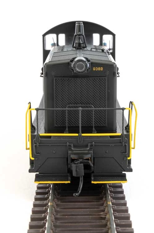 Walthers Mainline 910-10673 HO Scale EMD SW7 Phase II Switcher Pennsylvania PRR 9328 3 Walthers Mainline 910-10673 HO Scale EMD SW7 Phase II Switcher Pennsylvania PRR 9328 - Image 3