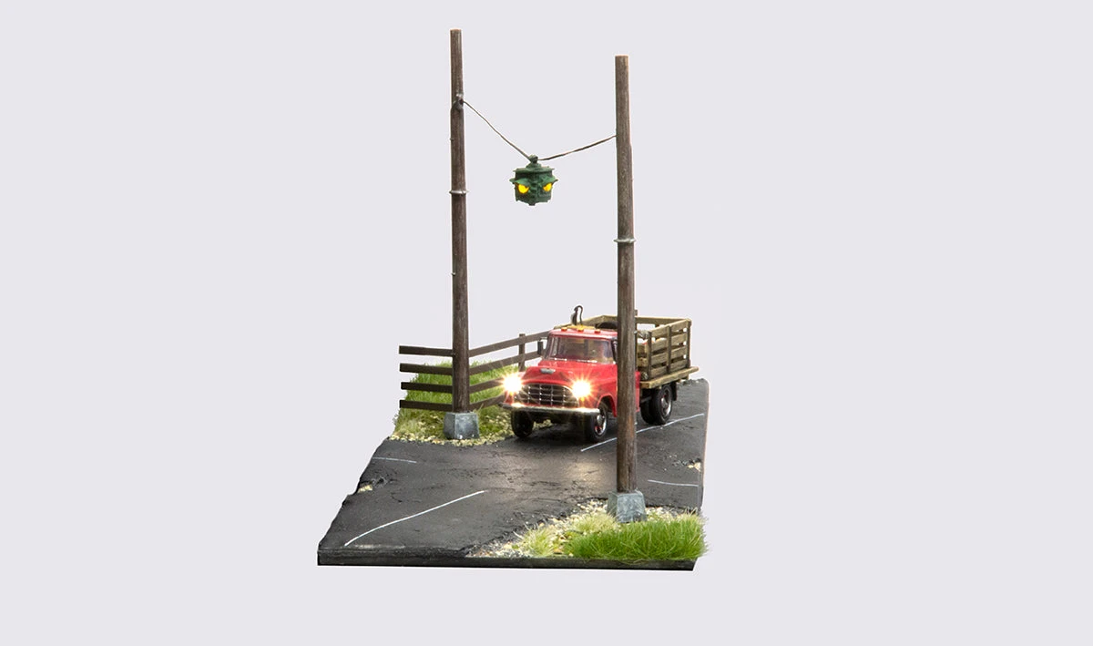 Woodland Scenics Woodland JP5665 O Scale Just Plug Suspended Flashing Traffic Lights 2 Woodland Scenics Woodland JP5665 O Scale Just Plug Suspended Flashing Traffic Lights - Image 2