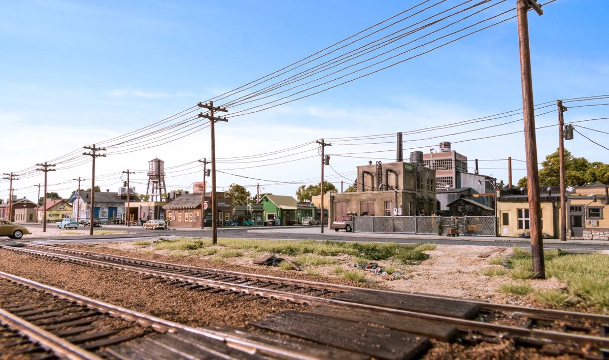 Woodland Scenics US2251 N Scale Pre-Wired Utility Poles With Double Crossbars 2 Woodland Scenics US2251 N Scale Pre-Wired Utility Poles With Double Crossbars - Image 2